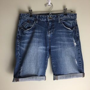 APT.9 denim distressed shorts size 8